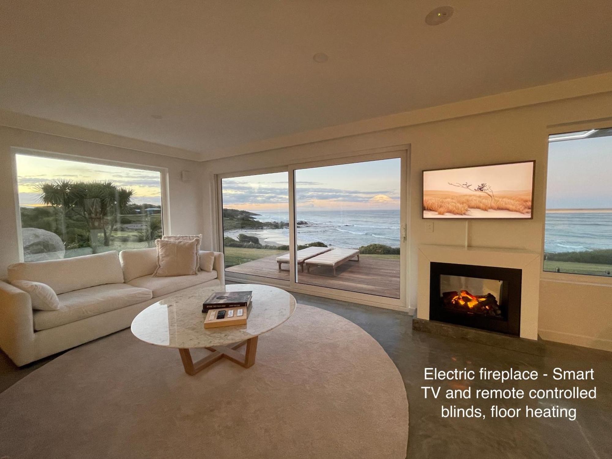 Saltwater - Absolute Oceanfront, Fire Pits, Some Villas With Hot Tubs And Sauna Falmouth Extérieur photo