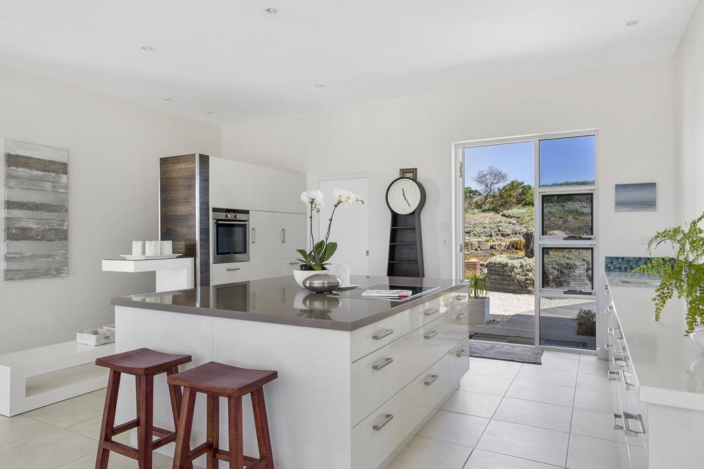 Saltwater - Absolute Oceanfront, Fire Pits, Some Villas With Hot Tubs And Sauna Falmouth Extérieur photo