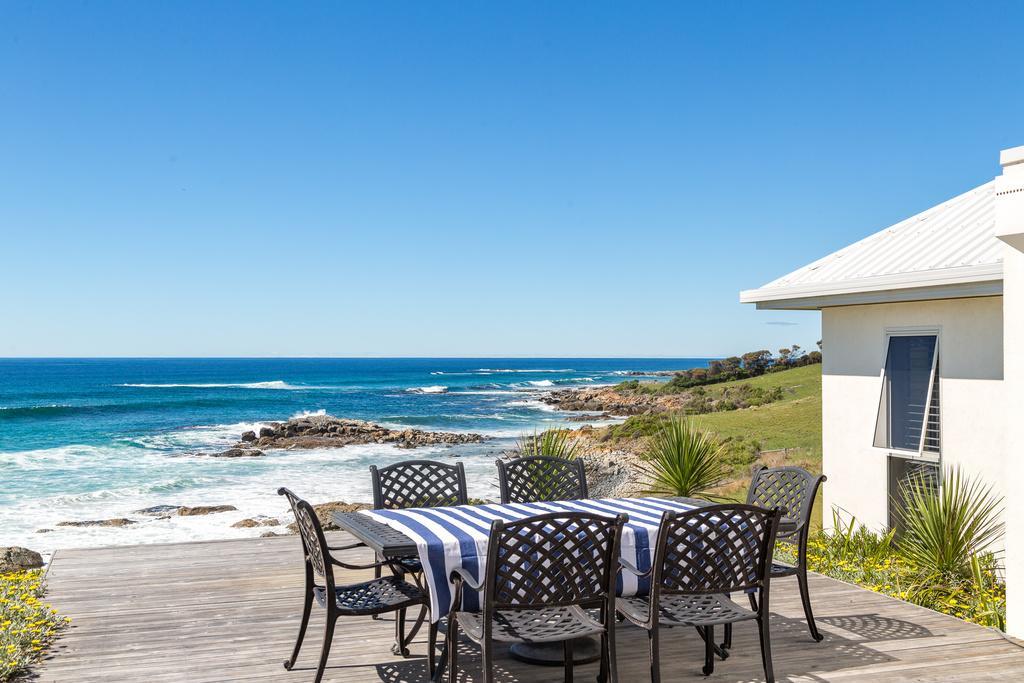 Saltwater - Absolute Oceanfront, Fire Pits, Some Villas With Hot Tubs And Sauna Falmouth Extérieur photo