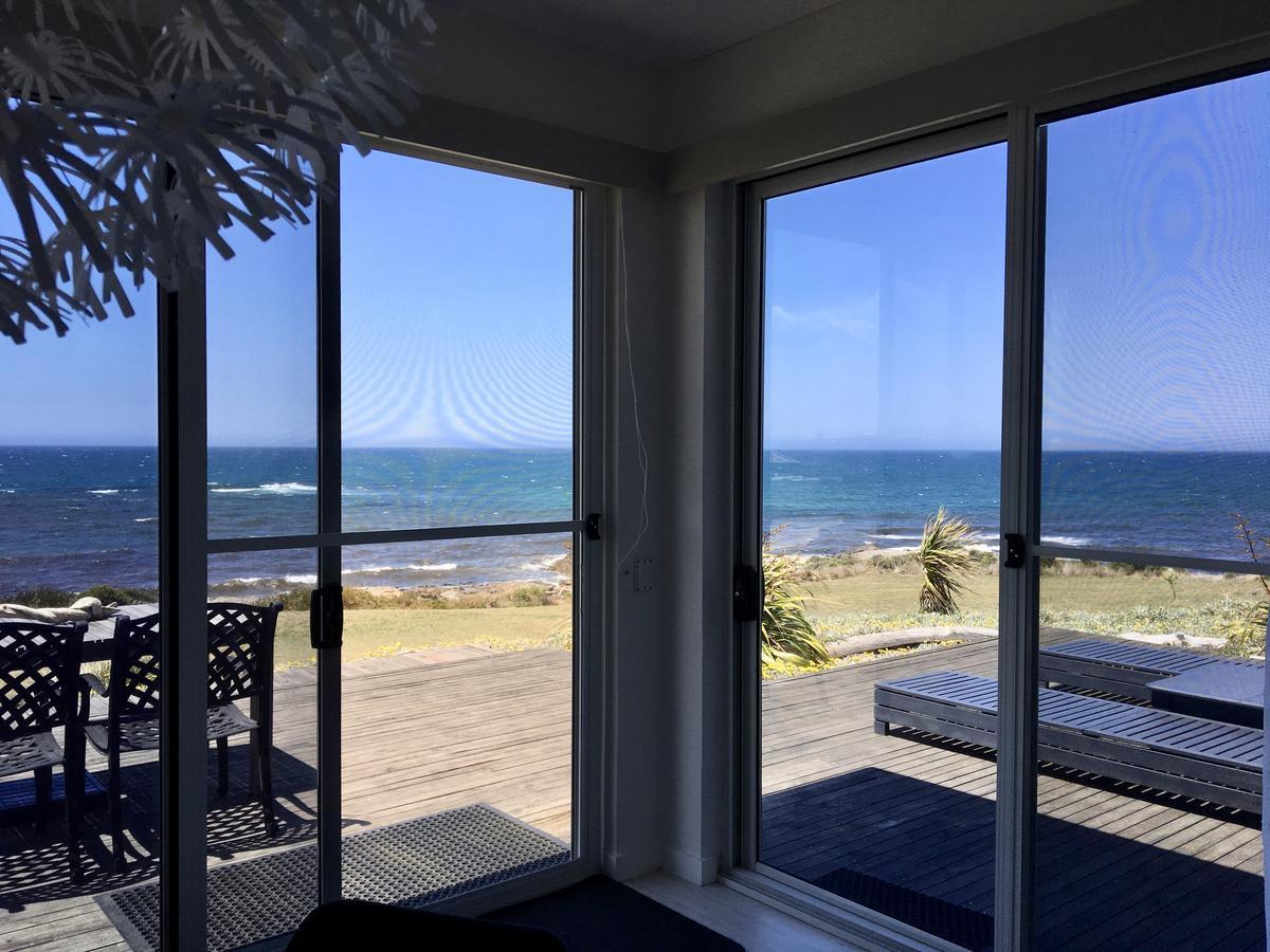 Saltwater - Absolute Oceanfront, Fire Pits, Some Villas With Hot Tubs And Sauna Falmouth Extérieur photo